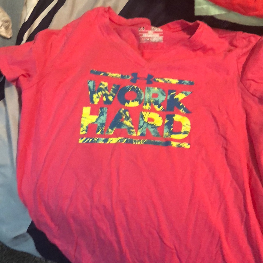 Under Armour T-shirt